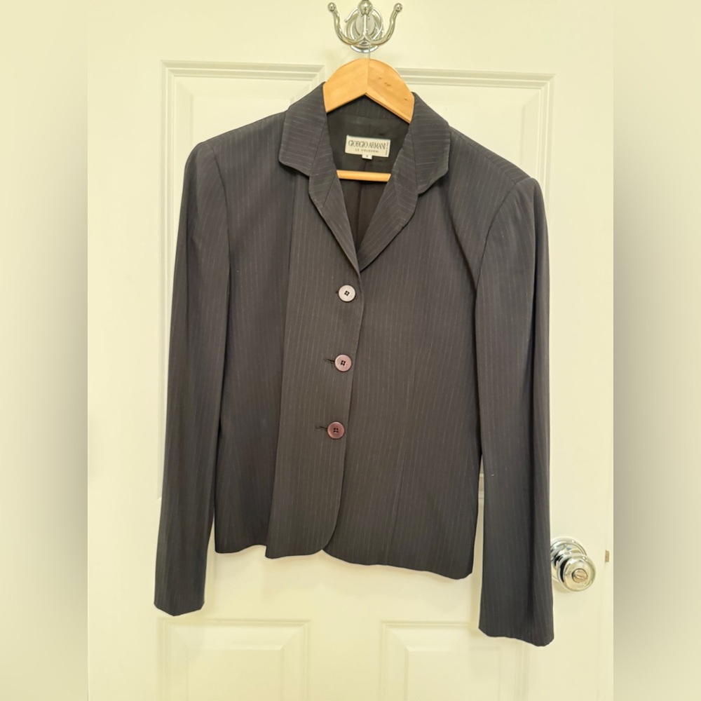 Womans Giorgio Armani Women's Dark Grey Pinstriped Pant Suit. Size 8